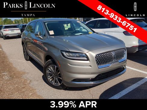 Used 2023 Lincoln Nautilus Reserve image 2