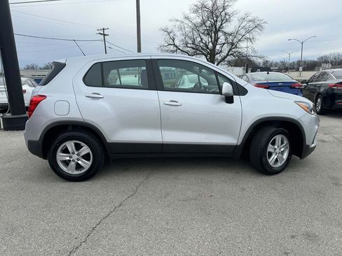 Used 2020 Chevrolet Trax LS image 9