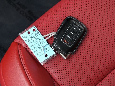 Used 2024 Lexus IS 500 image 19