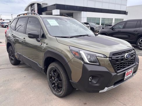 Used 2025 Subaru Forester Wilderness AWD/4WD image 7