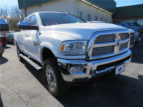 Used 2018 RAM 2500 Laramie w/ Off Road Package image 17