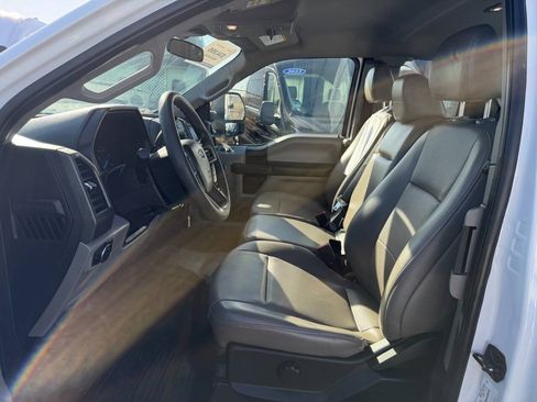 Used 2020 Ford F250 XL w/ STX Appearance Package RWD image 19