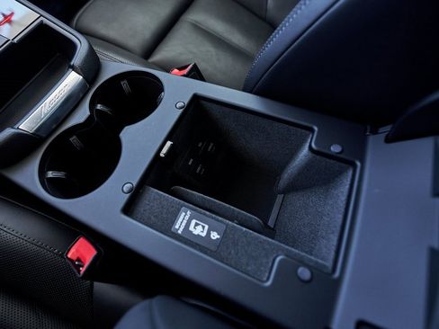 Used 2024 Porsche Macan image 49