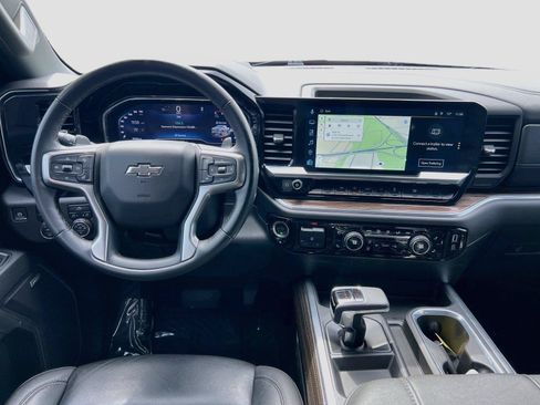 Used 2024 Chevrolet Silverado 1500 RST w/ Convenience Package II AWD/4WD image 2