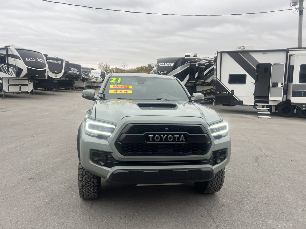 Used 2021 Toyota Tacoma TRD Pro AWD/4WD image 5