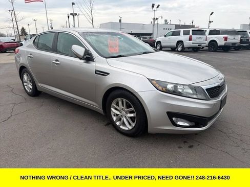 Used 2013 Kia Optima LX w/ Convenience Pkg FWD image 2