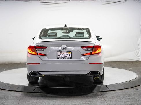 Used 2022 Honda Accord Sport image 3