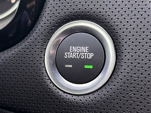 New 2026 Cadillac XT5 Luxury image 18