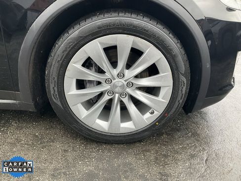 Used 2018 Tesla Model X 75D image 73