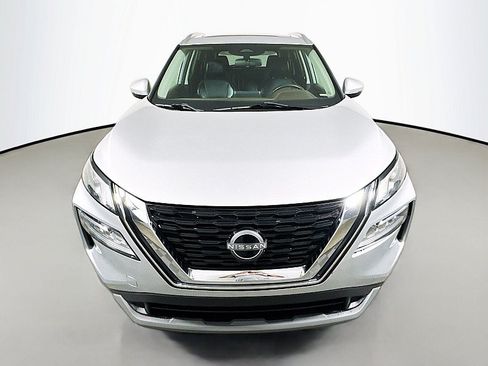 Used 2023 Nissan Rogue SV w/ SV Premium Package AWD/4WD image 2