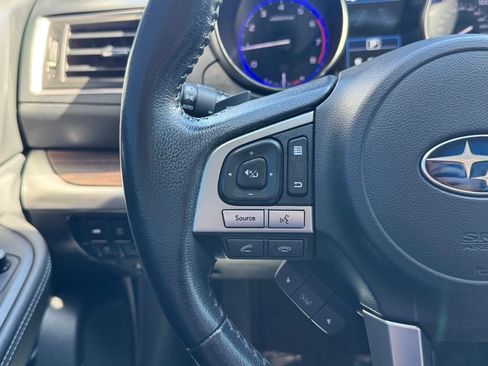 Used 2017 Subaru Legacy 2.5i Limited AWD/4WD image 10