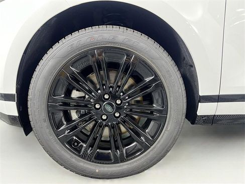 Used 2024 Land Rover Range Rover Evoque S image 10