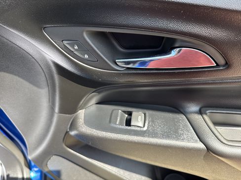 Used 2019 Chevrolet Equinox LT w/ LT Appearance Package FWD image 19