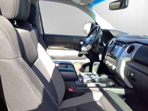 Used 2017 Toyota Tundra SR5 image 15
