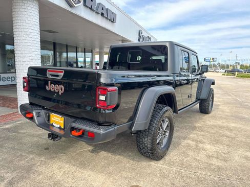 Used 2024 Jeep Gladiator Mojave w/ Technology Group image 7