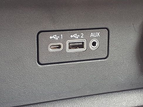 Used 2025 Nissan Altima 2.5 SV FWD image 25