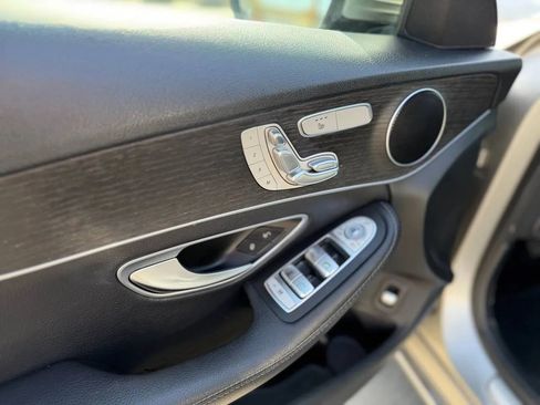 Used 2020 Mercedes-Benz C 300 4MATIC Sedan image 38