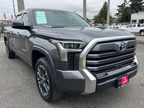 Certified 2022 Toyota Tundra Limited AWD/4WD image 3