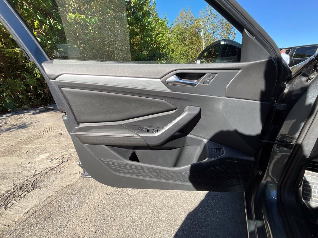 Used 2025 Volkswagen Jetta Sport FWD image 8