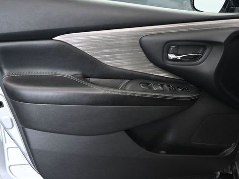 Used 2015 Nissan Murano S AWD/4WD image 22