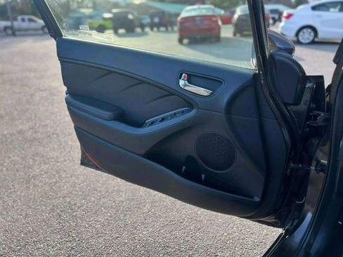 Used 2018 Kia Forte LX image 22