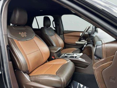 Used 2022 Ford Explorer King Ranch w/ Premium Technology Package AWD/4WD image 51
