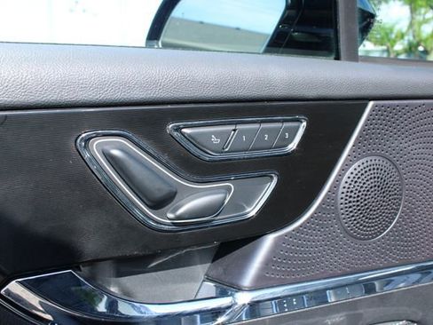 Used 2024 Lincoln Corsair AWD w/ Equipment Group 101A image 11