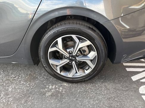 Used 2019 Kia Forte LXS image 22