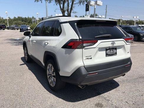 Used 2023 Toyota RAV4 XLE Premium FWD image 5