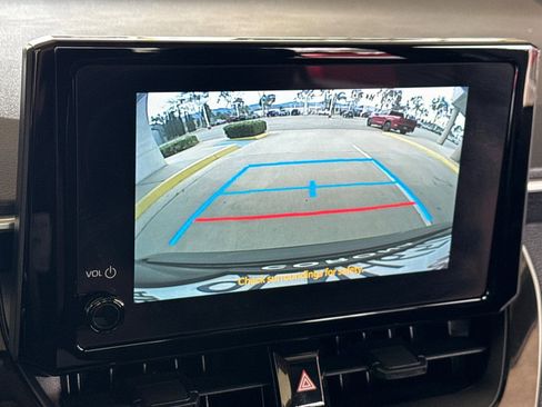 Used 2024 Toyota Corolla LE w/ LE Convenience Package image 18