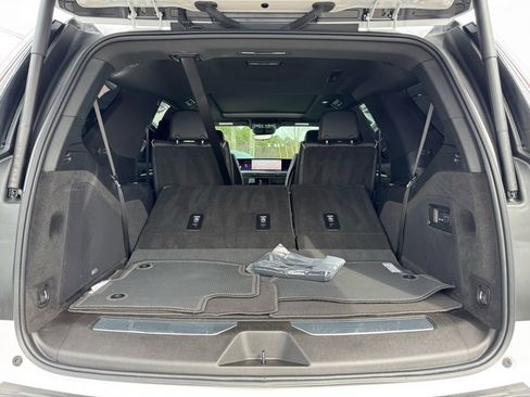 Certified 2025 Cadillac Escalade Premium Luxury w/ Touring Package image 36
