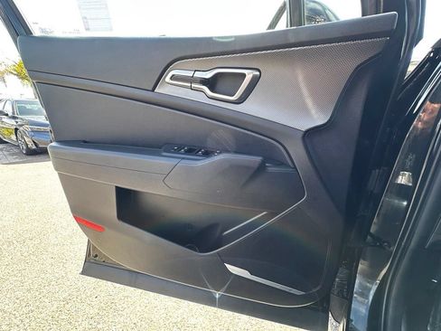 Used 2023 Kia Sportage LX FWD image 21
