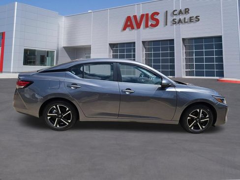 Used 2025 Nissan Sentra SV FWD image 7