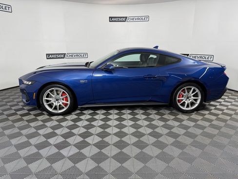 Used 2024 Ford Mustang GT Premium image 3