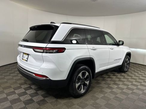 Used 2023 Jeep Grand Cherokee 4WD 4xe w/ Luxury Tech Group II image 3