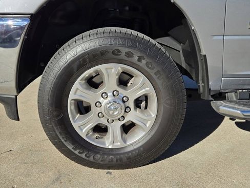 Used 2024 RAM 2500 Big Horn w/ Bed Utility Group image 9