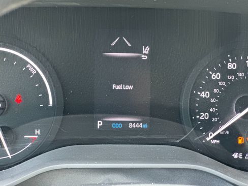Used 2024 Toyota Sienna LE AWD/4WD image 25