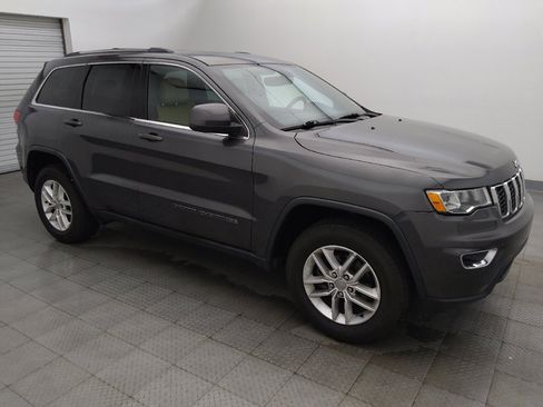 Used 2017 Jeep Grand Cherokee Laredo w/ Quick Order Package 2BE RWD image 11