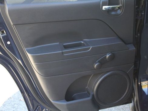 Used 2012 Jeep Patriot Sport image 19