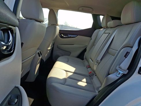 Certified 2022 Nissan Rogue Sport SL image 10