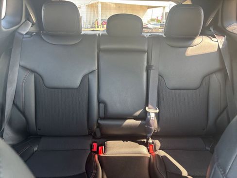 Used 2025 Jeep Compass Trailhawk w/ Trailer Tow Group image 37