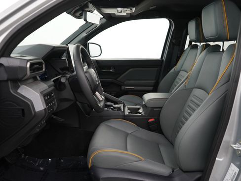 Used 2024 Toyota Tacoma Trailhunter image 20