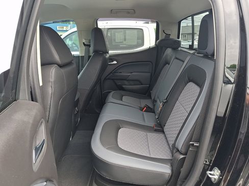 Used 2021 Chevrolet Colorado Z71 AWD/4WD image 10