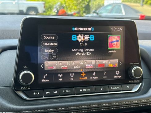 Used 2022 Nissan Rogue SV AWD/4WD image 27