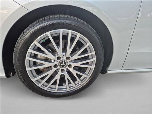 Used 2023 Mercedes-Benz CLA 250 image 24