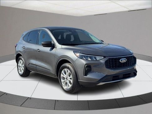 Used 2025 Ford Escape Active image 2