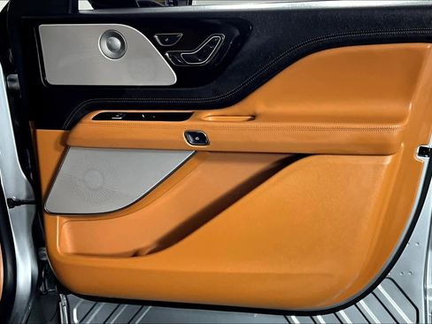 Used 2024 Lincoln Aviator Black Label w/ Jet Package image 20