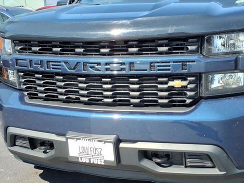 Used 2020 Chevrolet Silverado 1500 Custom w/ Custom Value Package AWD/4WD image 33