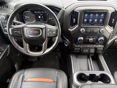 Used 2021 GMC Sierra 1500 AT4 w/ AT4 Premium Package