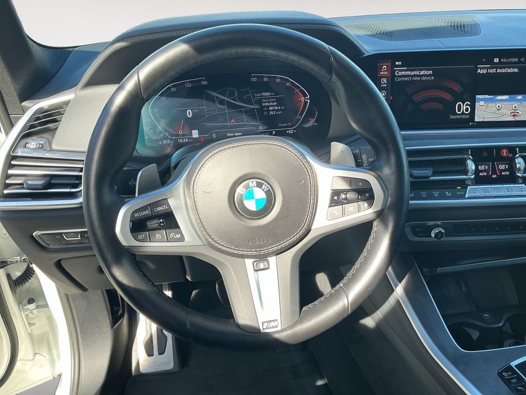 Used 2022 BMW X5 xDrive40i w/ M Sport Package AWD/4WD image 13